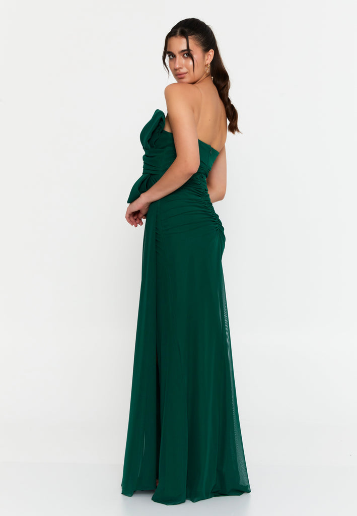 Asymmetric One-Shoulder Gown with Draped Bow & Front Slit – Structured Waistline and Flowing Silhouette