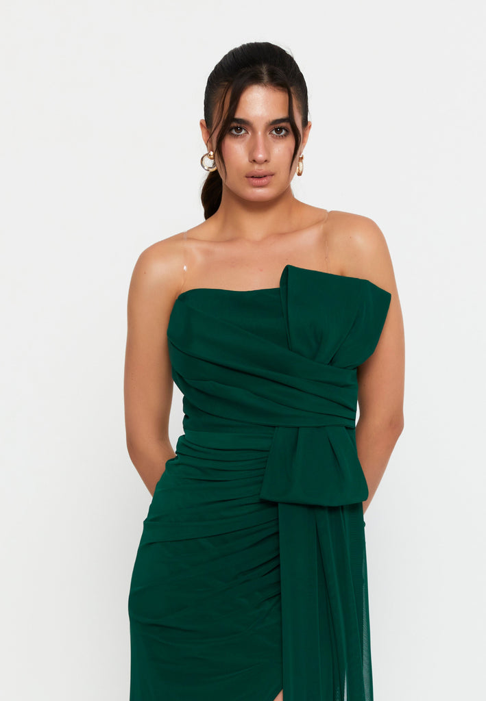 Asymmetric One-Shoulder Gown with Draped Bow & Front Slit – Structured Waistline and Flowing Silhouette