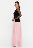 Illusion-Mesh Bodice Maxi Gown with Metal-Finish Belt – Sweetheart Inner Line & Knife-Pleated Flowing Skirt