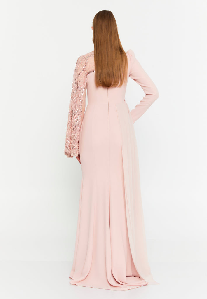 Asymmetric Lace-Sleeve Gown – Sculpted Waist, Draped Sheer Overlay & Modern Goddess Silhouette