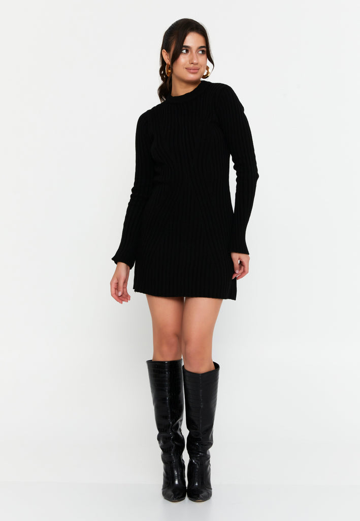 Ribbed Knit Sweater Dress – Slim Fit, Soft Texture & Minimal Chic for Effortless Autumn-Winter Style