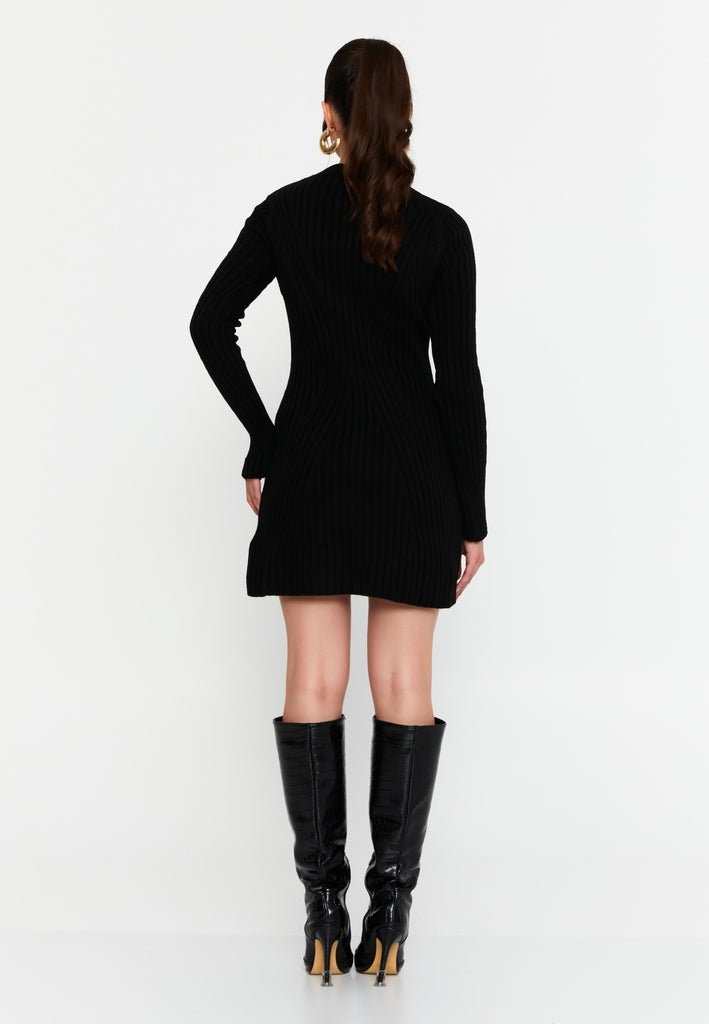 Ribbed Knit Sweater Dress – Slim Fit, Soft Texture & Minimal Chic for Effortless Autumn-Winter Style