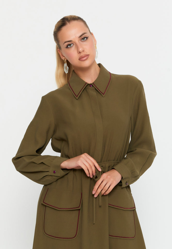 Shirt-Collar Maxi Dress with Drawstring Waist – Contrast-Piped Patch Pockets & Full-Button Front for Effortless Smart-Casual