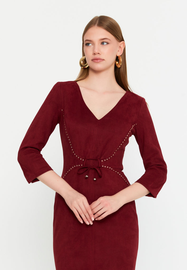 V-Neck Waist-Tie Bodycon Dress – Elegant Minimalism with a Tailored Feminine Silhouette