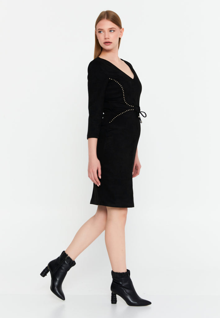 V-Neck Waist-Tie Bodycon Dress – Elegant Minimalism with a Tailored Feminine Silhouette