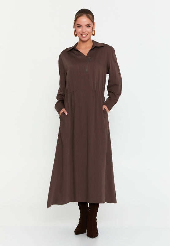 Collared Long-Sleeve Midi Dress – Half-Zip Front, Hidden Pockets & A-Line Silhouette for Effortless Everyday Elegance