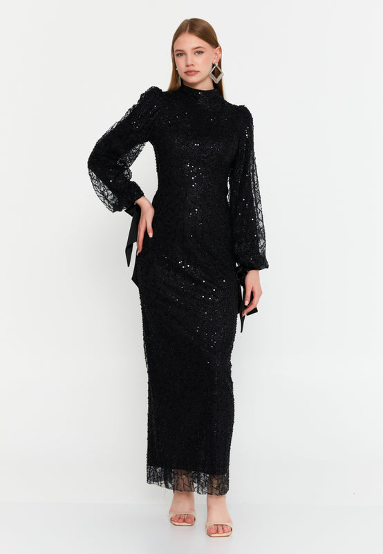 High-Neck Sequin Lace Gown – Long Puff Sleeves, Slim Silhouette & Subtle Allure of Light