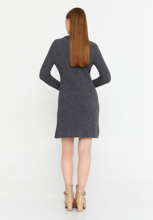 Ribbed Knit Sweater Dress – Slim Fit, Soft Texture & Minimal Chic for Effortless Autumn-Winter Style